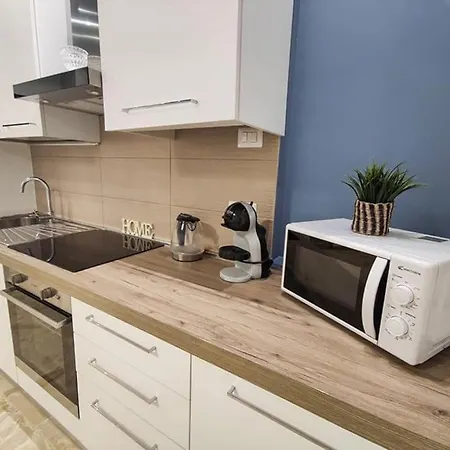 Apartamento Trilocale Rinascimento Prima Fila Mare *