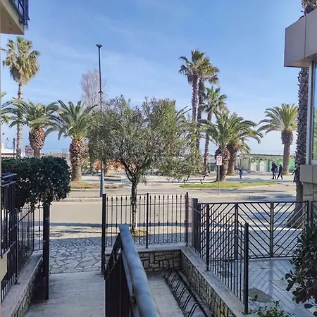 Apartment Trilocale Rinascimento Prima Fila Mare San Benedetto del Tronto